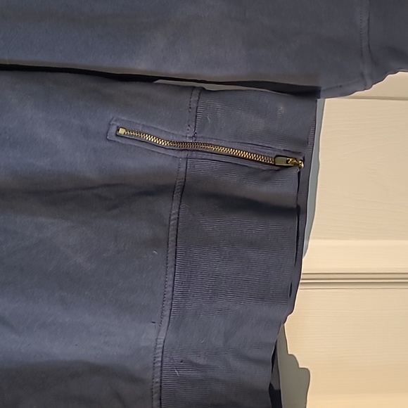 Old Navy sweatshirt - Picture 2 of 3